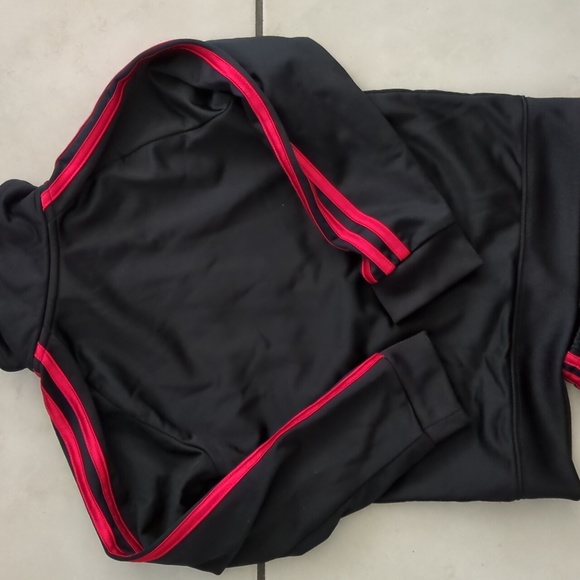Kids Adidas Jogger Set - Picture 2 of 4